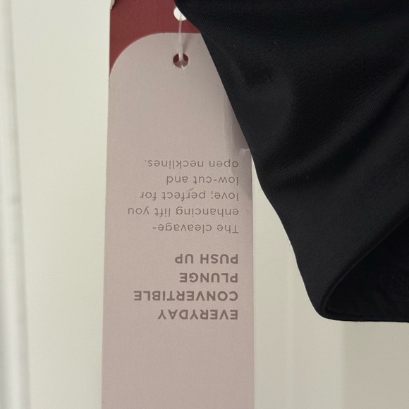 Ambrielle Black Molded Cup Bra with Adjustable Straps - Picture 8 of 9